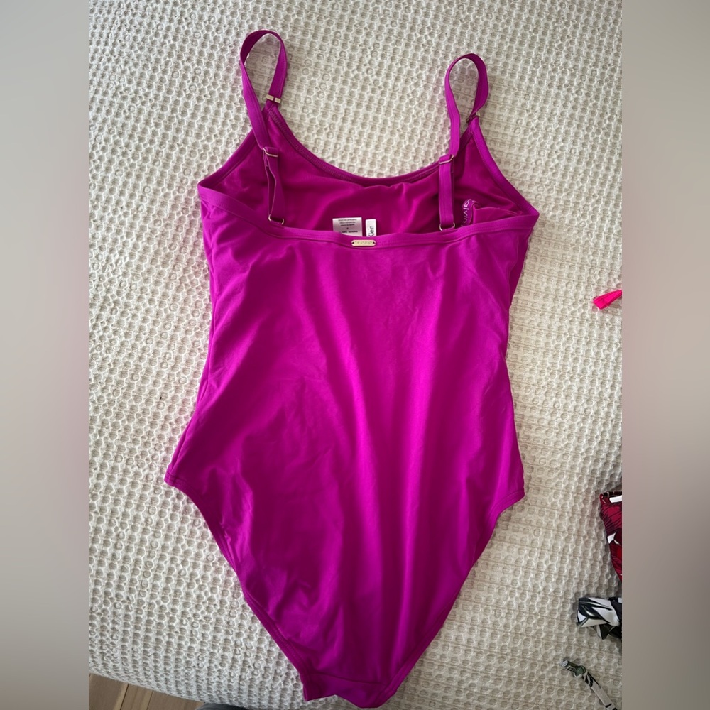 Size 8 Calvin Klein Fuchsia one piece bathing suit adjustable straps built bra - Picture 2 of 3